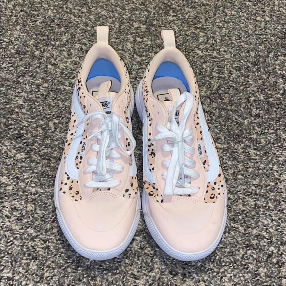 BRAND NEW vans